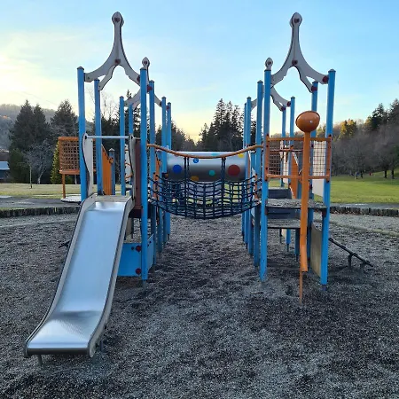 Bella A 300 M Du Parc Fenestre